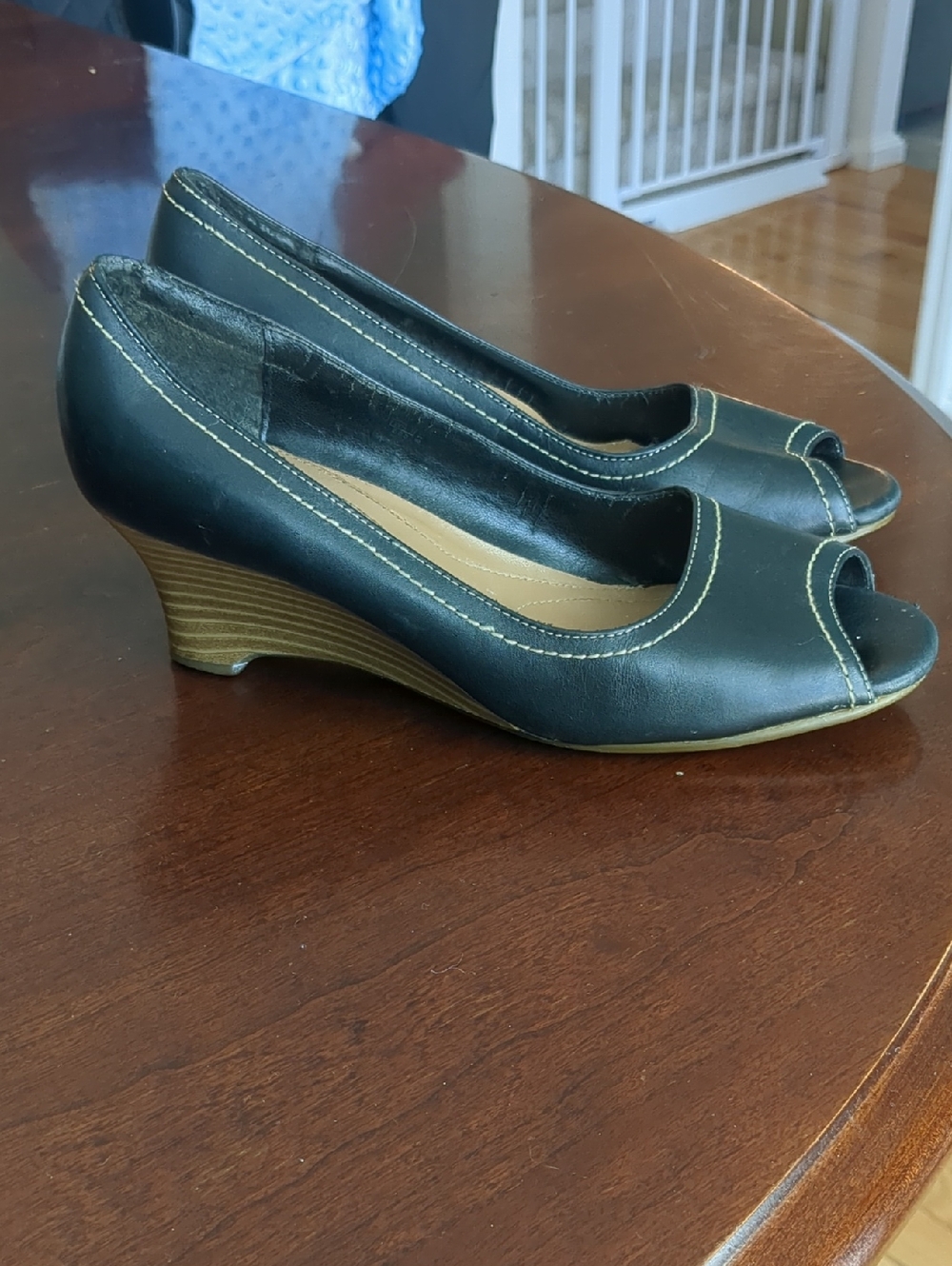 Flexation By AEROSOLES Black Peep-Toe Wedge Pumps, 6.5